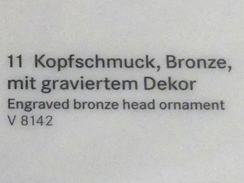 Kopfschmuck mit graviertem Dekor, Urnenfelderzeit, 1400 - 700 v. Chr., 1200 - 950 v. Chr., Bild 2/2