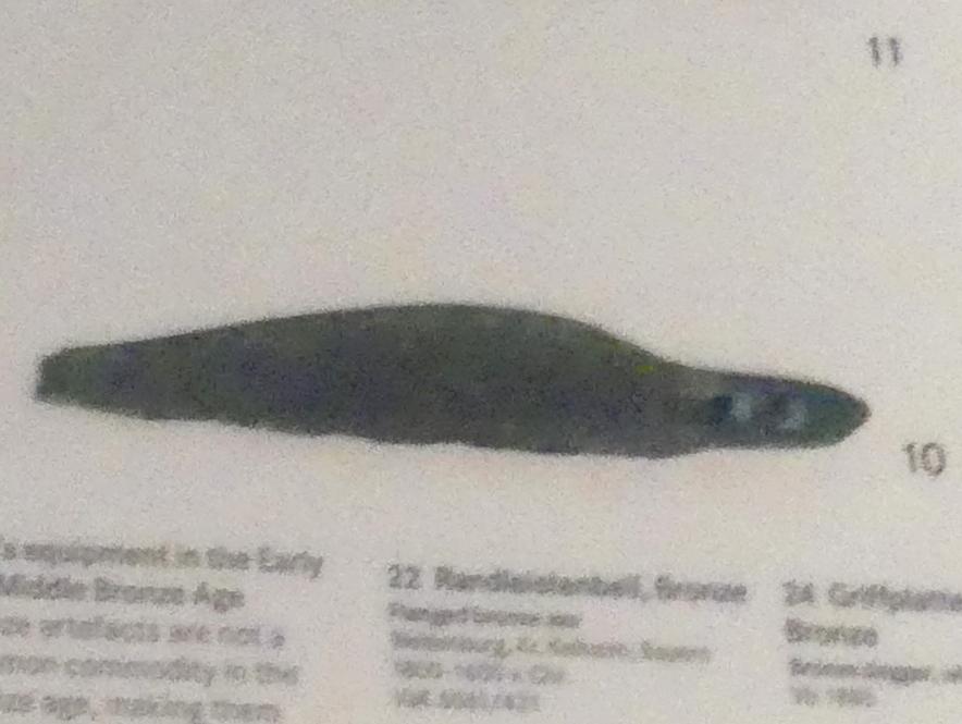 Messer mit zwei Nieten, Bronzezeit, 3365 - 700 v. Chr., 1500 - 1200 v. Chr., Bild 1/2