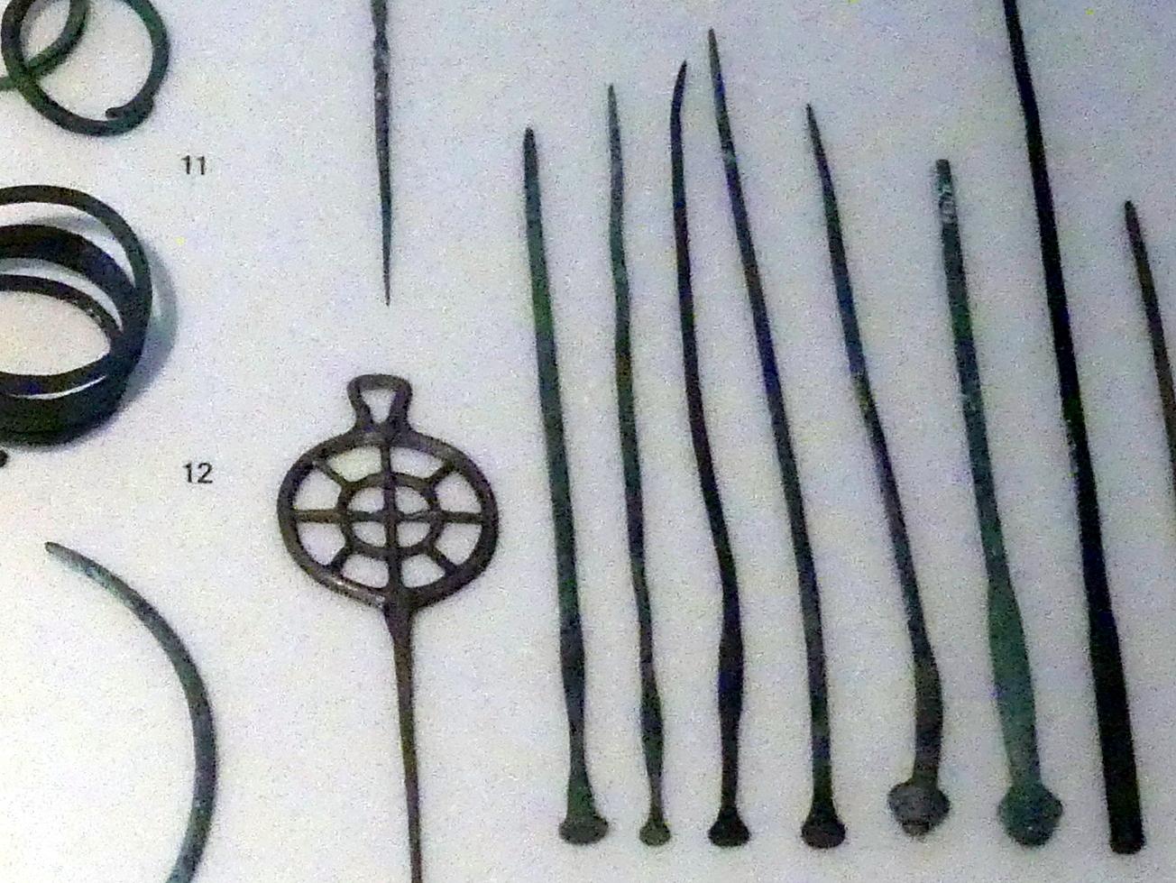 Nadeln, gerieft, mit verdicktem Hals, Bronzezeit, 3365 - 700 v. Chr., 1500 - 1400 v. Chr.