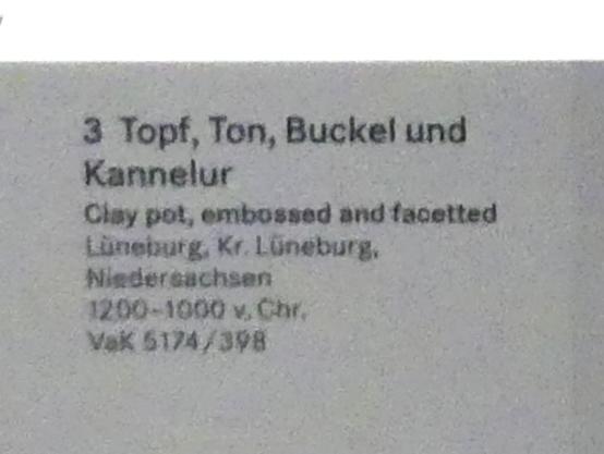 Topf, Buckel und Kannelur, Nordische Bronzezeit, 1200 - 700 v. Chr., 1200 - 1000 v. Chr., Bild 2/2