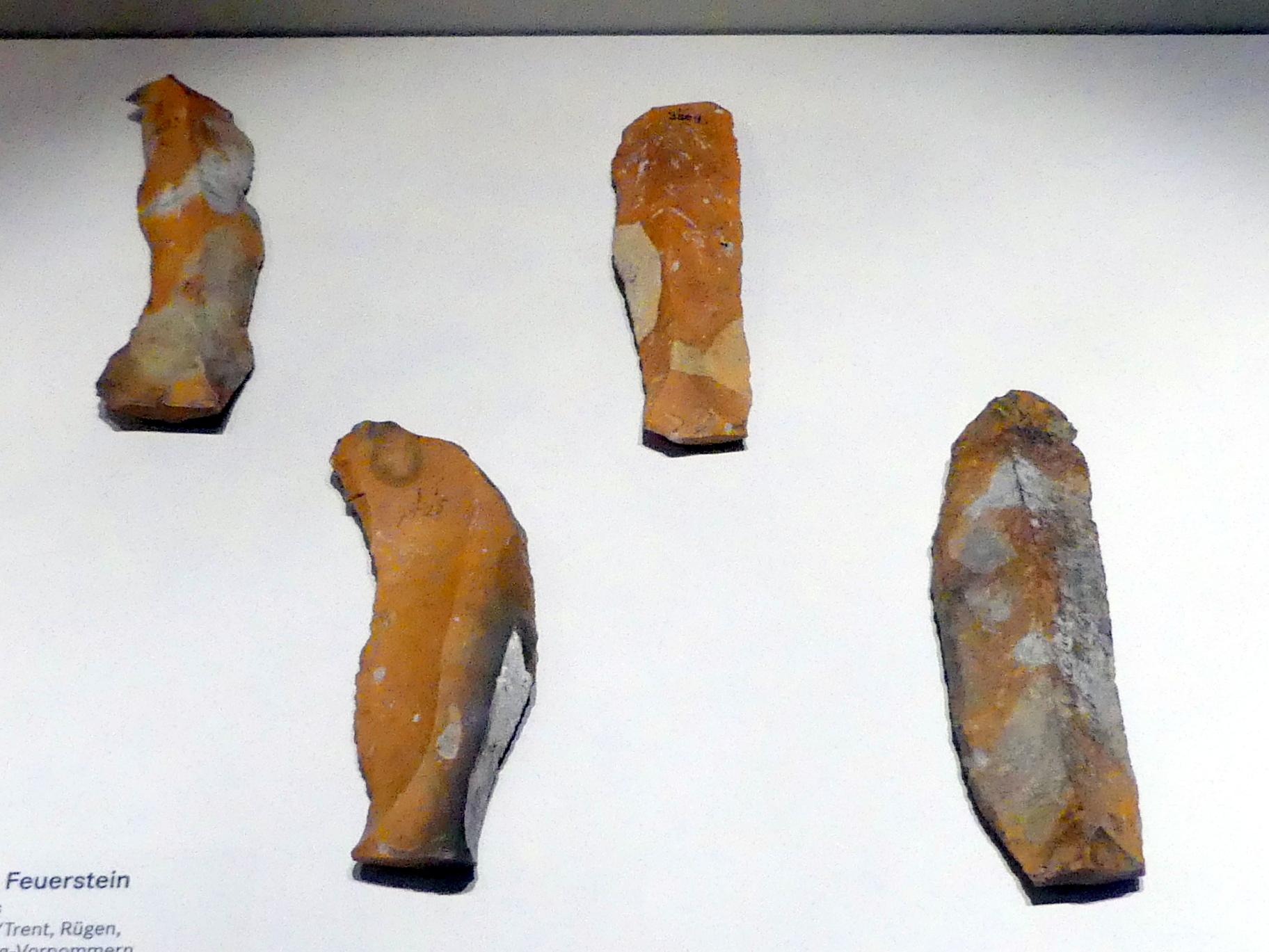 Klingen, Nordisches Neolithikum, 4400 - 2350 v. Chr., 3500 - 2800 v. Chr., Bild 1/2
