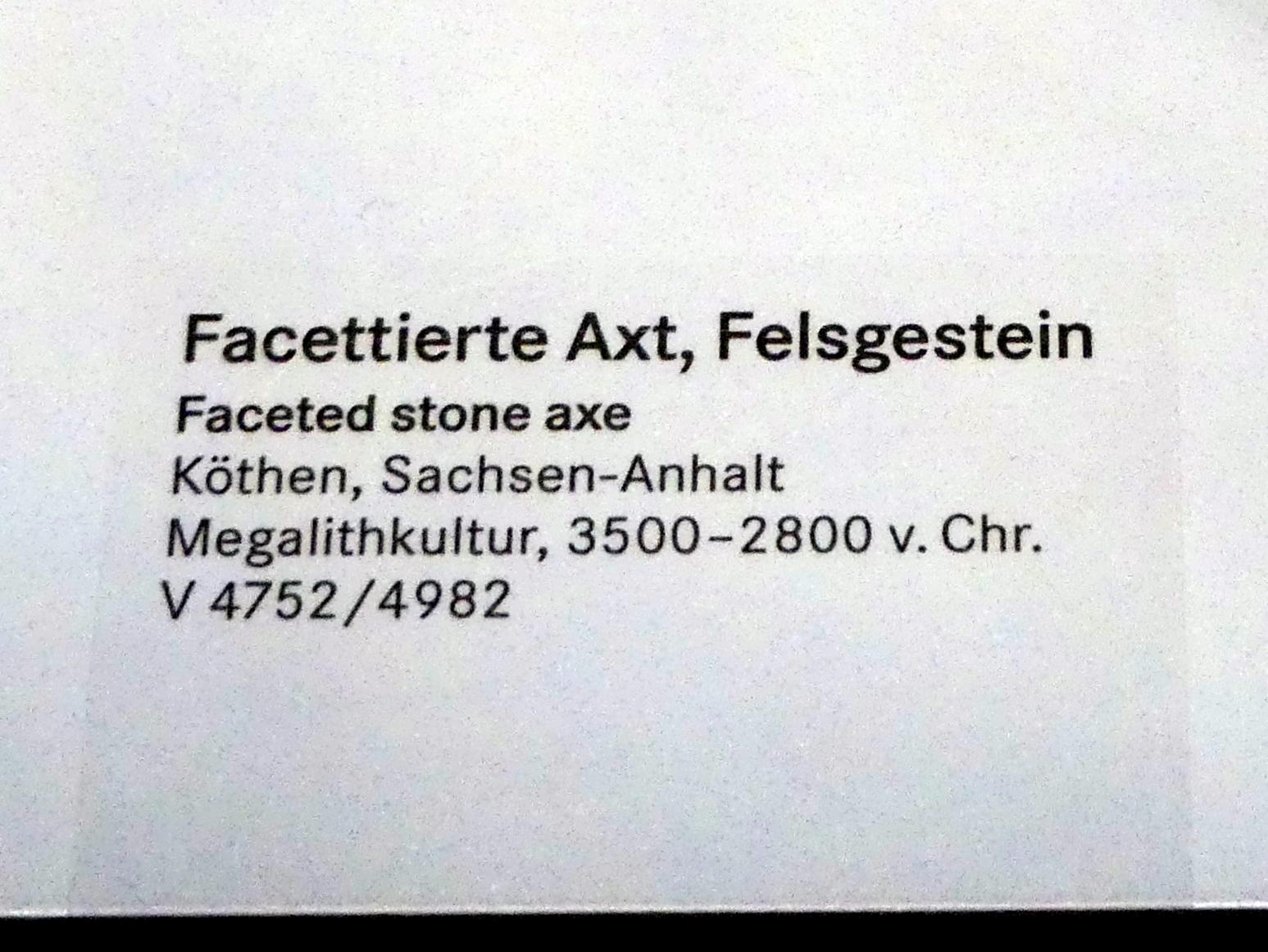 Facettierte Axt, Nordisches Neolithikum, 4400 - 2350 v. Chr., 3500 - 2800 v. Chr., Bild 2/2