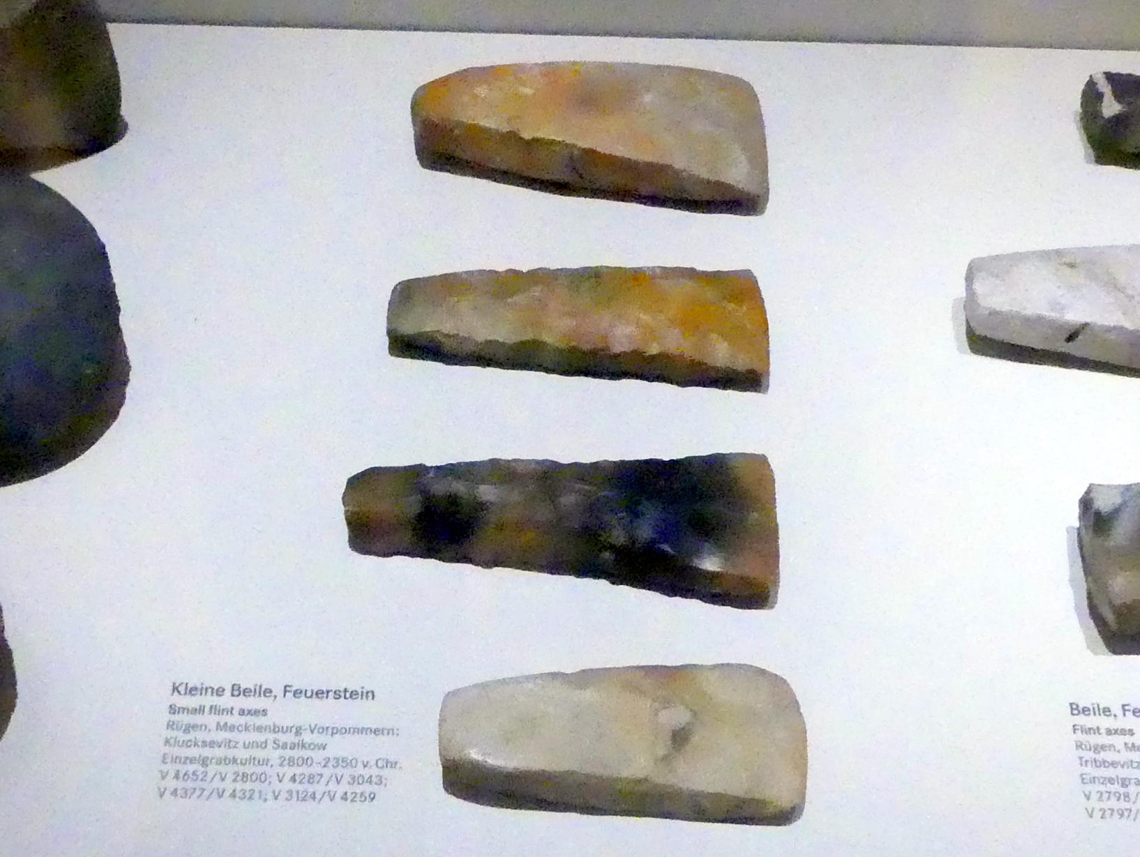 Kleine Beile, Nordisches Neolithikum, 4400 - 2350 v. Chr., 2800 - 2350 v. Chr., Bild 1/2