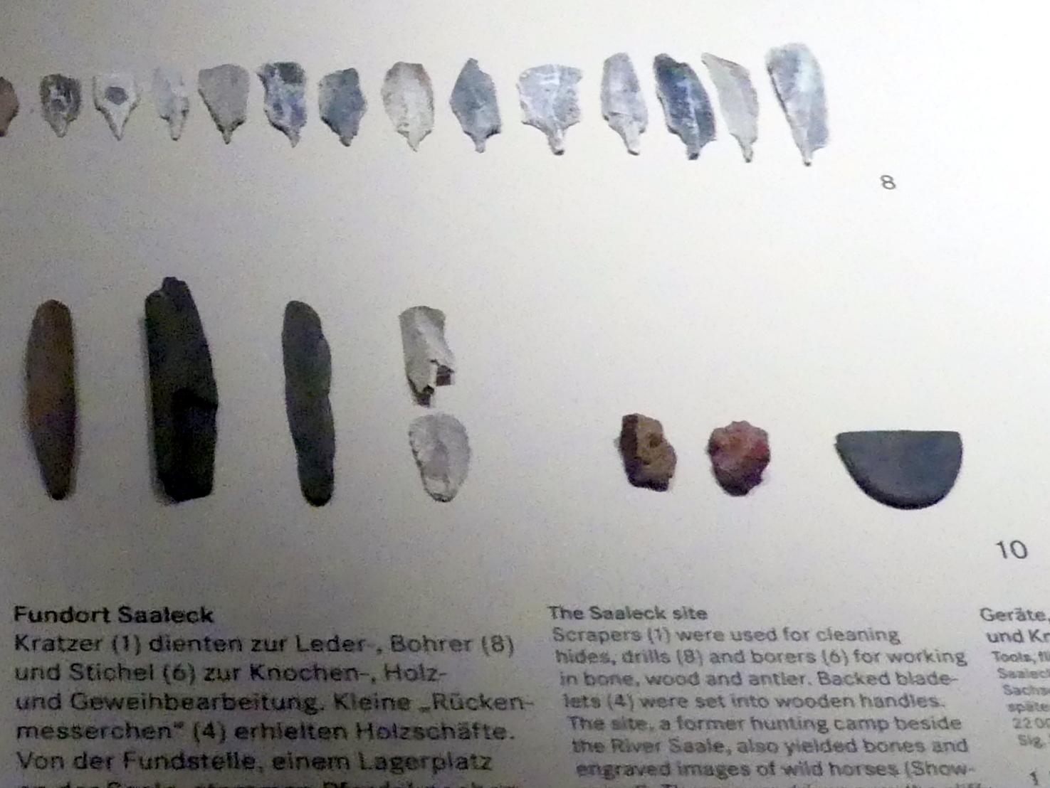 Verschiedene Steinartefakte, Jungpaläolithikum, 43000 - 10000 v. Chr., 22000 - 12700 v. Chr.