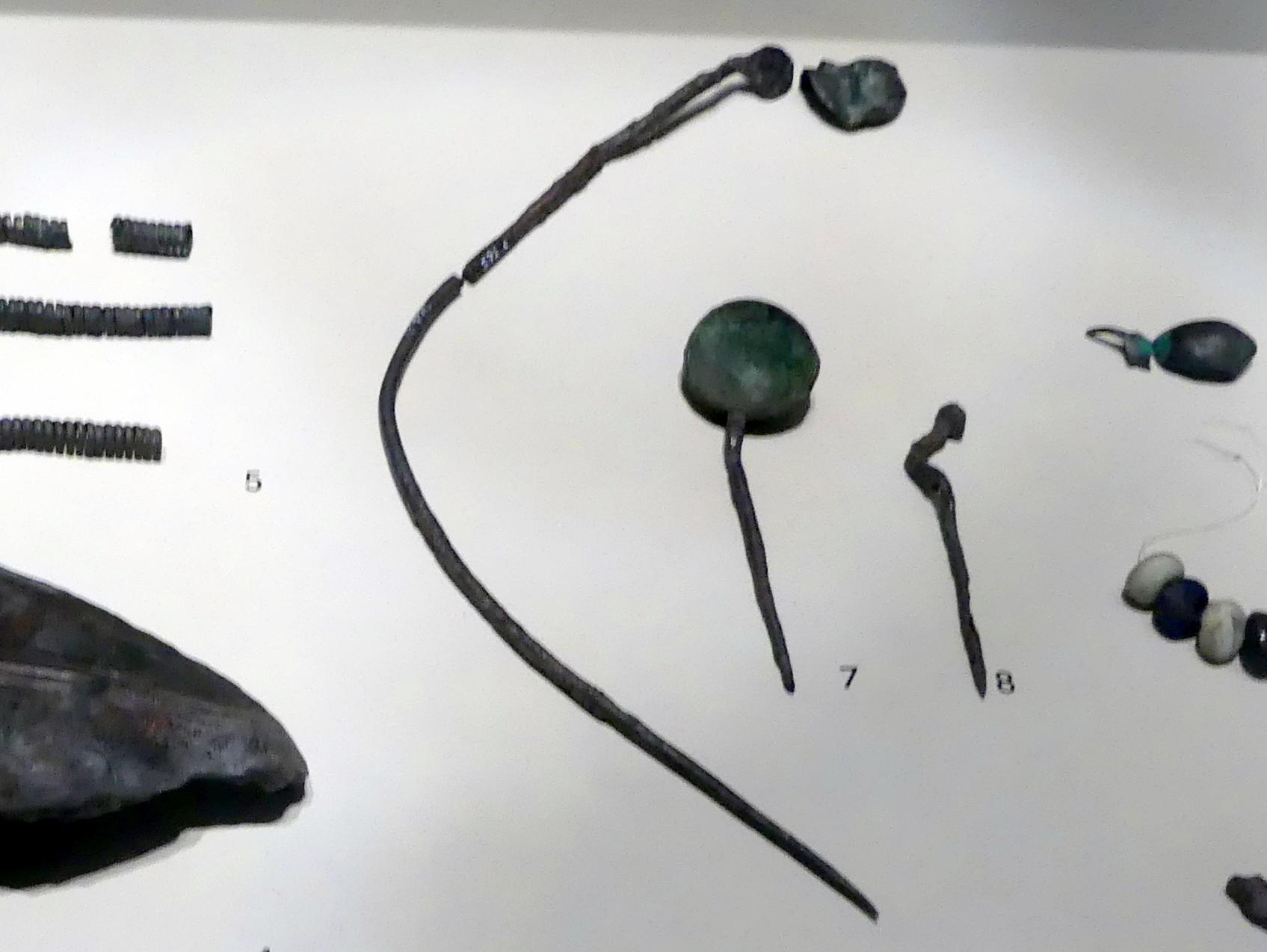 Scheibennadel, Eisenzeit, 1200 - 1 v. Chr., Bild 1/2