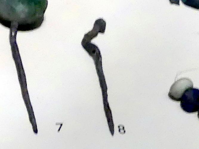 Schwanenhalsnadel, Eisenzeit, 1200 - 1 v. Chr., Bild 1/2