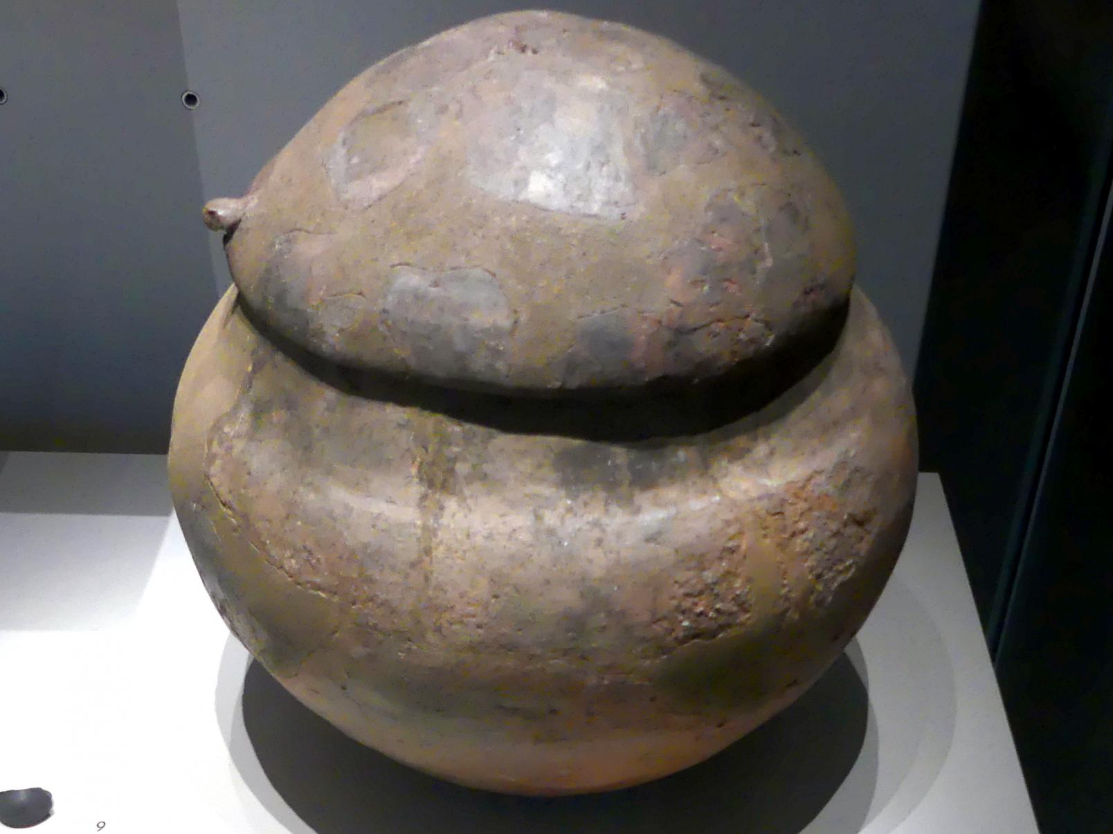 Urne mit Deckel, Eisenzeit, 1200 - 1 v. Chr.