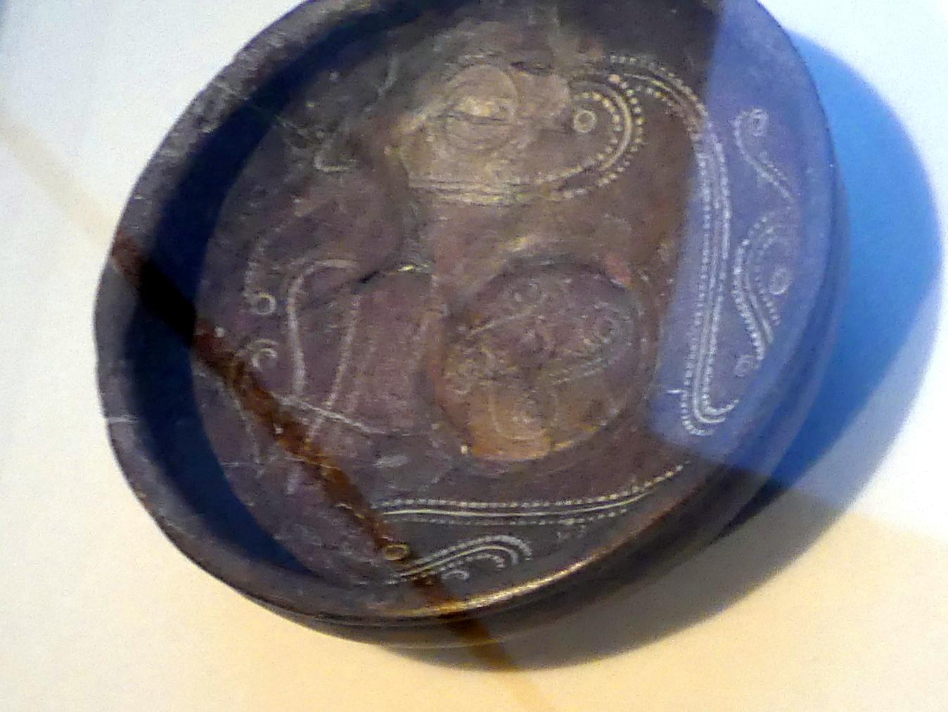 Braubacher Schale, verziert mit Rollrädchendekor, Latènezeit, 700 - 1 v. Chr., Bild 1/2