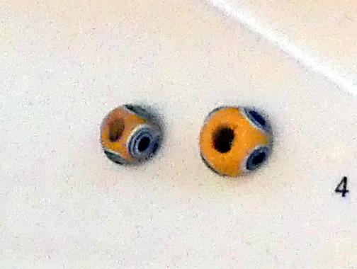 Augenperlen, gelbes und blaues Glas, Latènezeit, 700 - 1 v. Chr., 500 - 400 v. Chr.