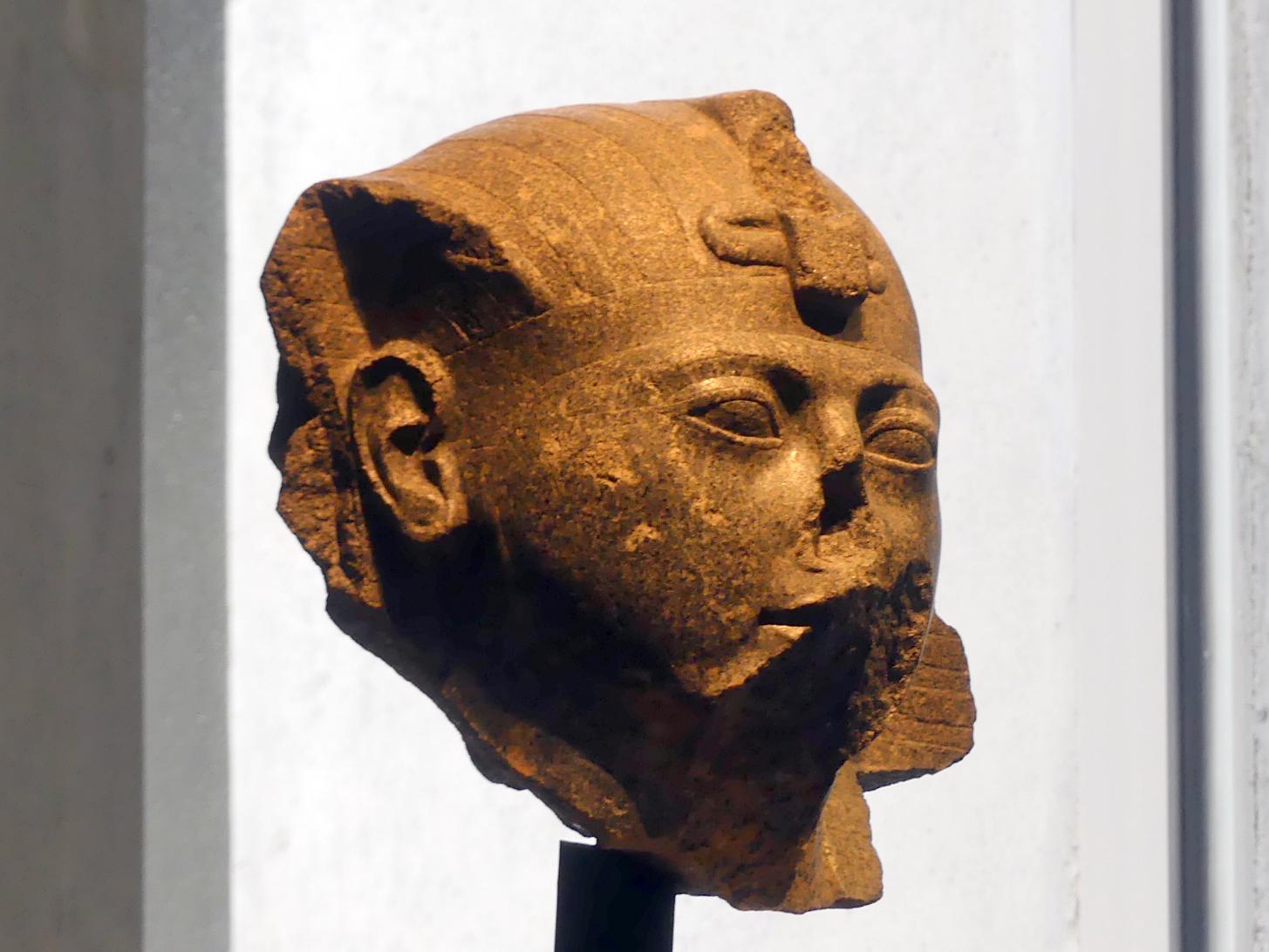 Statuenkopf des Pharao Ramses II. mit Königskopftuch, 19. Dynastie, 953 - 887 v. Chr., 1270 v. Chr., Bild 3/4