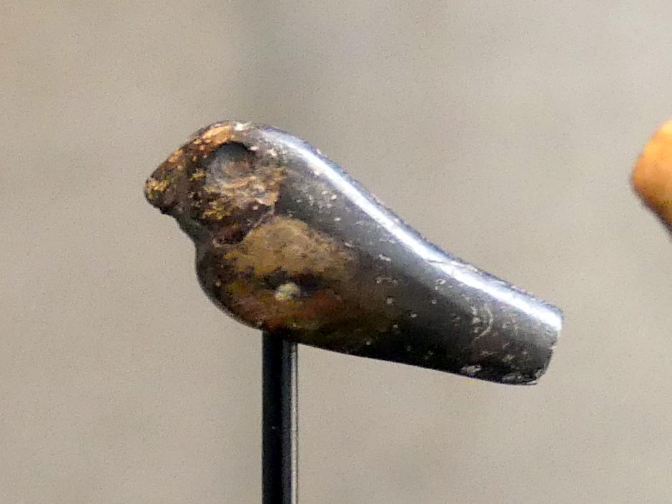 Figur eines Falken als Stabaufsatz, Prädynastische Zeit, 4000 - 3000 v. Chr., 3100 - 3000 v. Chr., Bild 2/3