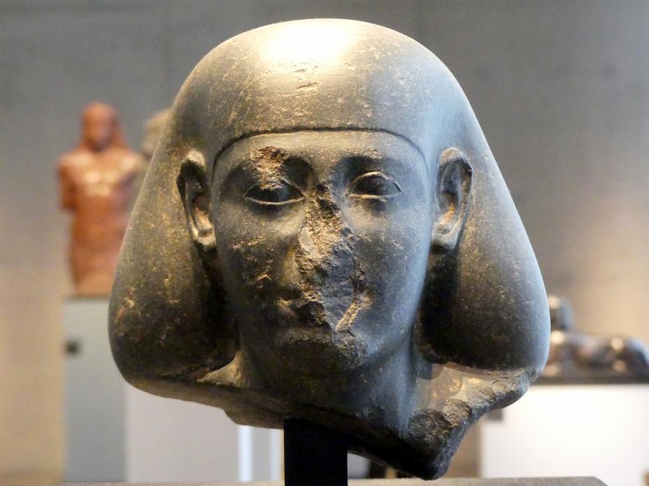 Statuenkopf eines Mannes, 26. Dynastie, 526 - 525 v. Chr., 600 v. Chr., Bild 1/4