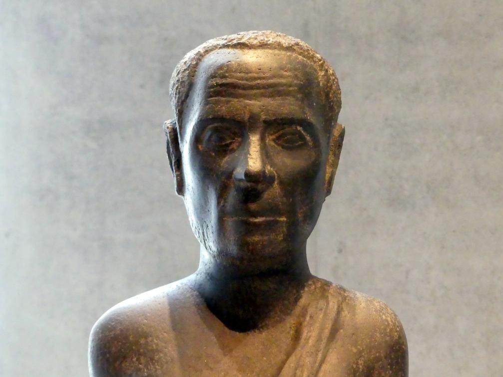 Stand-Schreitfigur eines alten Mannes, Römische Kaiserzeit, 27 v. Chr. - 54 n. Chr., 1 - 200, Bild 2/6
