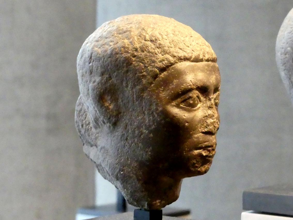 Kopf einer Priesterstatue, Ptolemäische Zeit, 400 v. Chr. - 1 n. Chr., 300 - 200 v. Chr., Bild 3/4