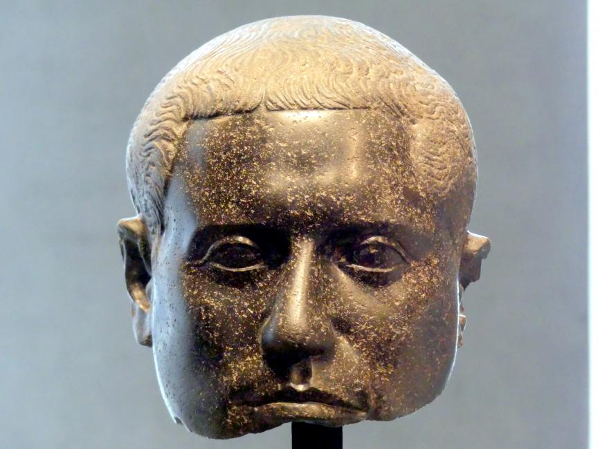 Kopf einer Stand-Schreitfigur eines Mannes, Ptolemäische Zeit, 400 v. Chr. - 1 n. Chr., 200 - 100 v. Chr., Bild 1/4