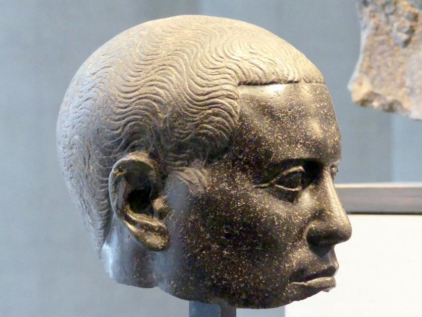 Kopf einer Stand-Schreitfigur eines Mannes, Ptolemäische Zeit, 400 v. Chr. - 1 n. Chr., 200 - 100 v. Chr., Bild 2/4