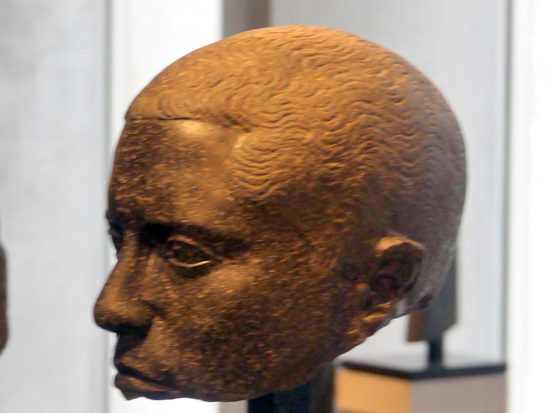 Kopf einer Stand-Schreitfigur eines Mannes, Ptolemäische Zeit, 400 v. Chr. - 1 n. Chr., 200 - 100 v. Chr., Bild 3/4