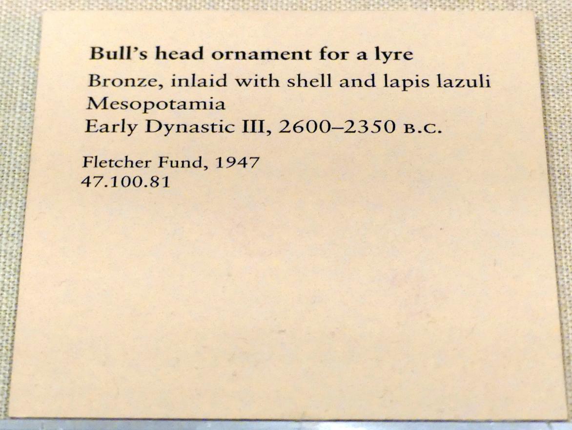 Lyraornament in Form eines Stierkopfs, Frühdynastisch III (Mesopotamien), 2900 - 2000 v. Chr., 2600 - 2350 v. Chr., Bild 2/2