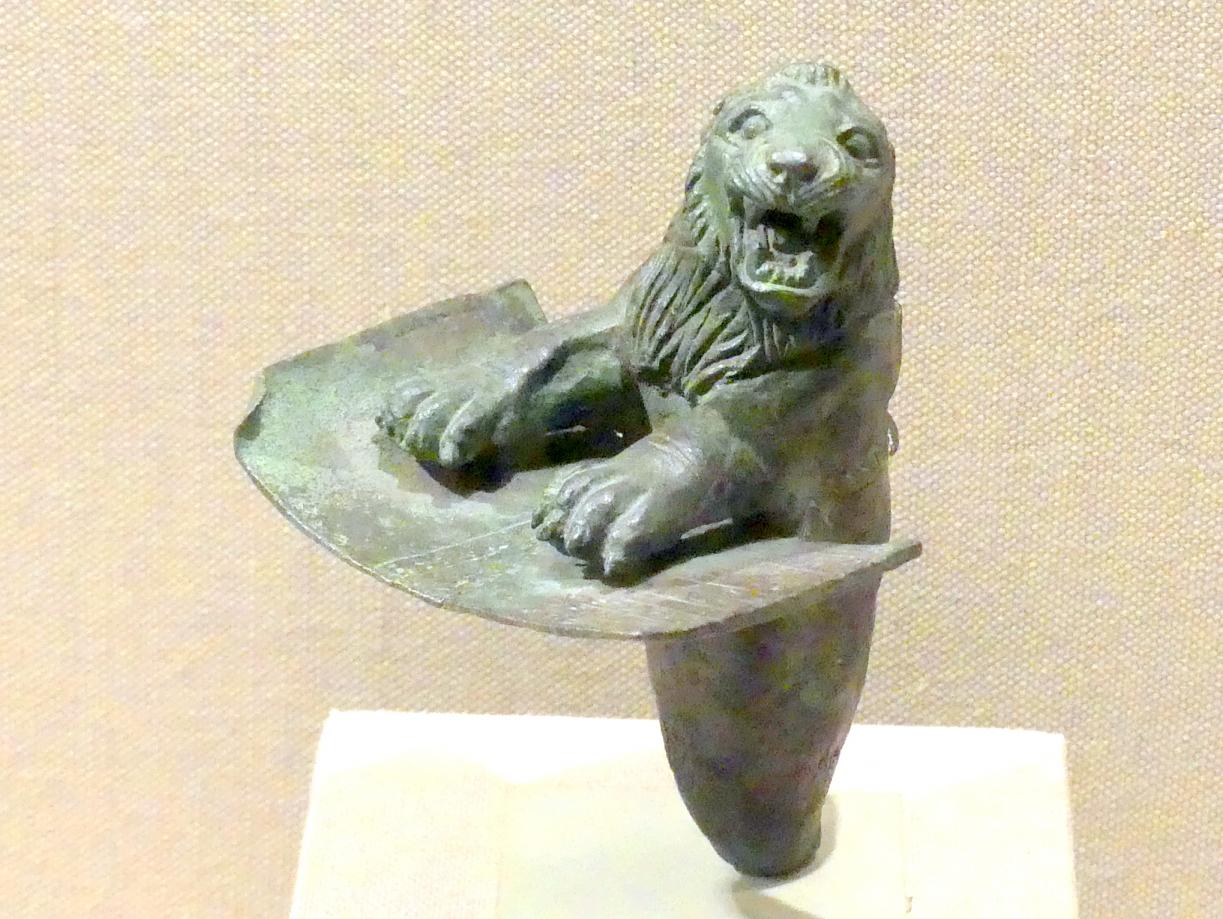 Grundstein-Figur in Gestalt eines Löwenvorderteils, 2200 - 2100 v. Chr.