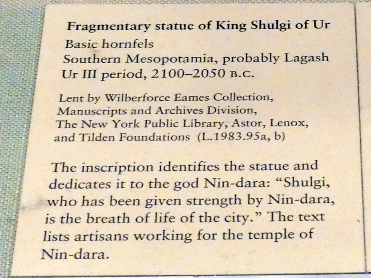 Fragmentarische Statue des Königs Šulgi von Ur, Ur III, Undatiert, 2100 - 2050 v. Chr., Bild 2/2