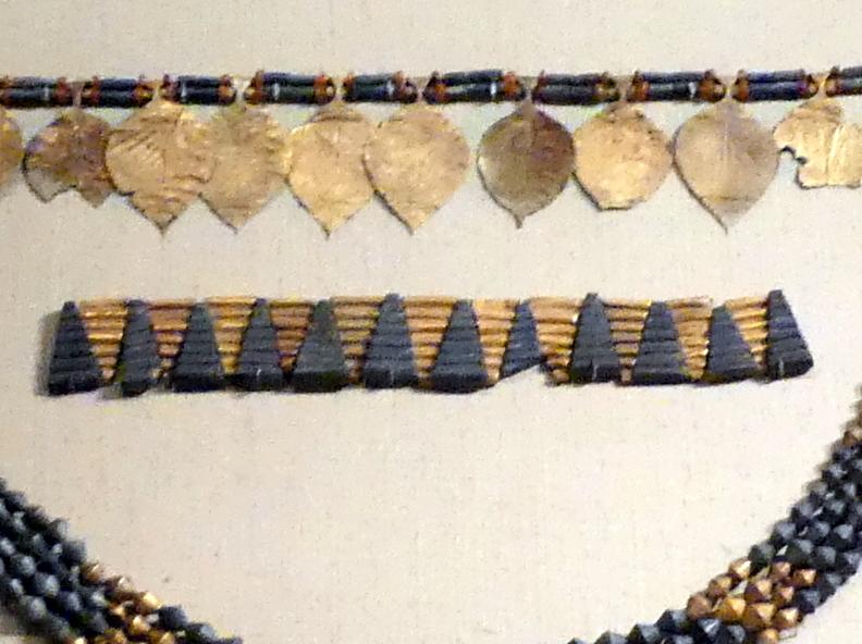 Halskette, Frühdynastisch IIIa (Mesopotamien), 2900 - 2000 v. Chr., 2600 - 2500 v. Chr., Bild 1/2