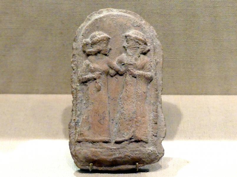 Plakette mit Paar, 2000 - 1700 v. Chr., Bild 1/2