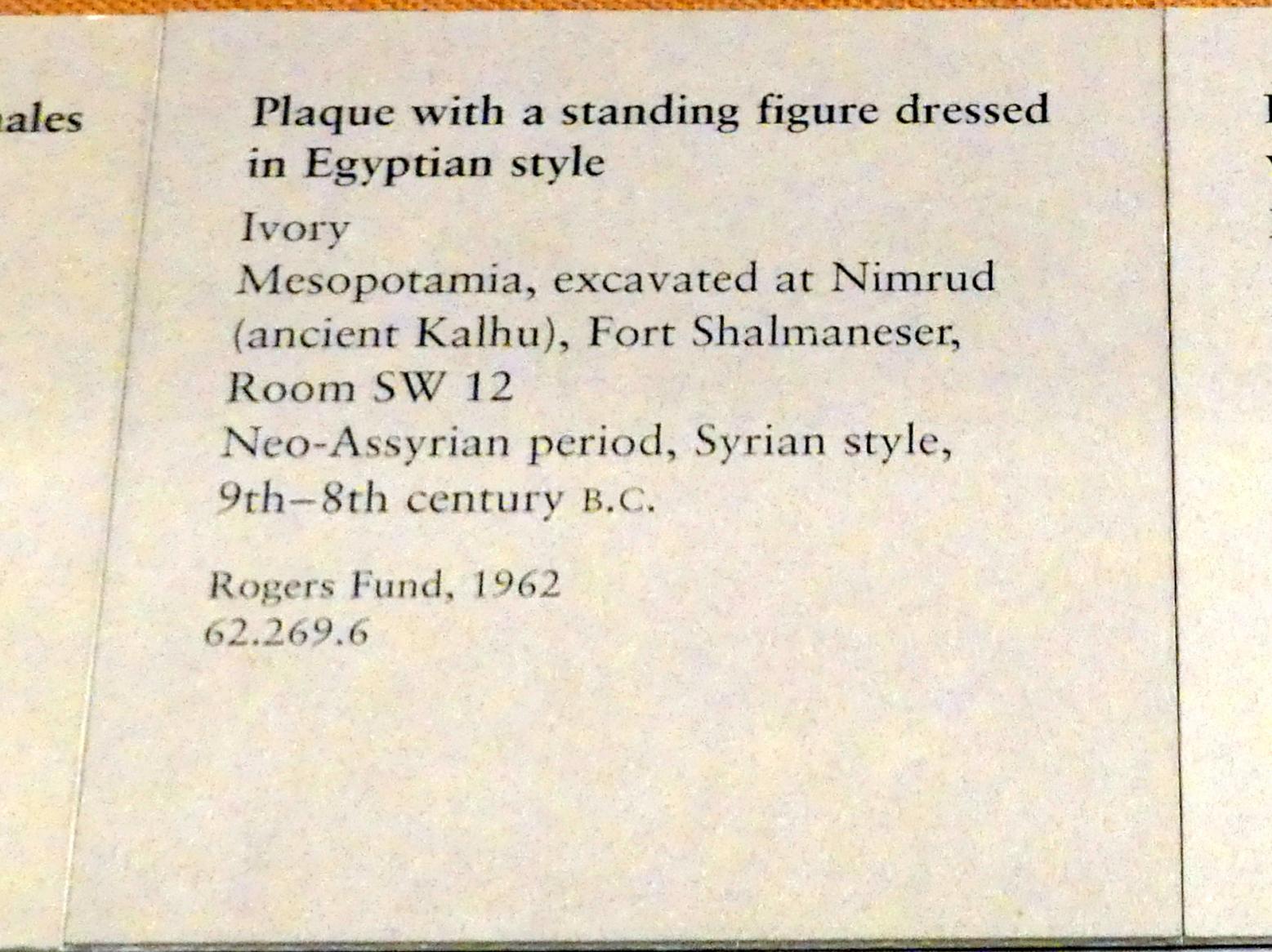 Plakette mit einer ägyptisch gekleideten Figur, Neuassyrisches Großreich, 1500 - 600 v. Chr., 900 - 700 v. Chr., Bild 2/2