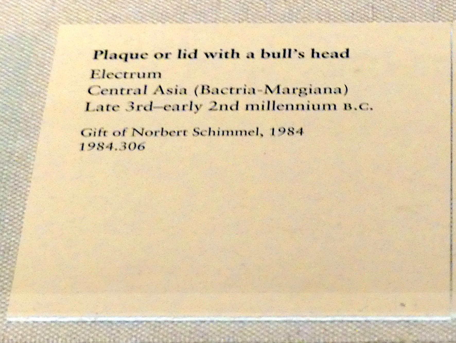 Plakette oder Deckel mit Stierkopf, Bronzezeit, 3365 - 700 v. Chr., 2200 - 1700 v. Chr., Bild 2/2