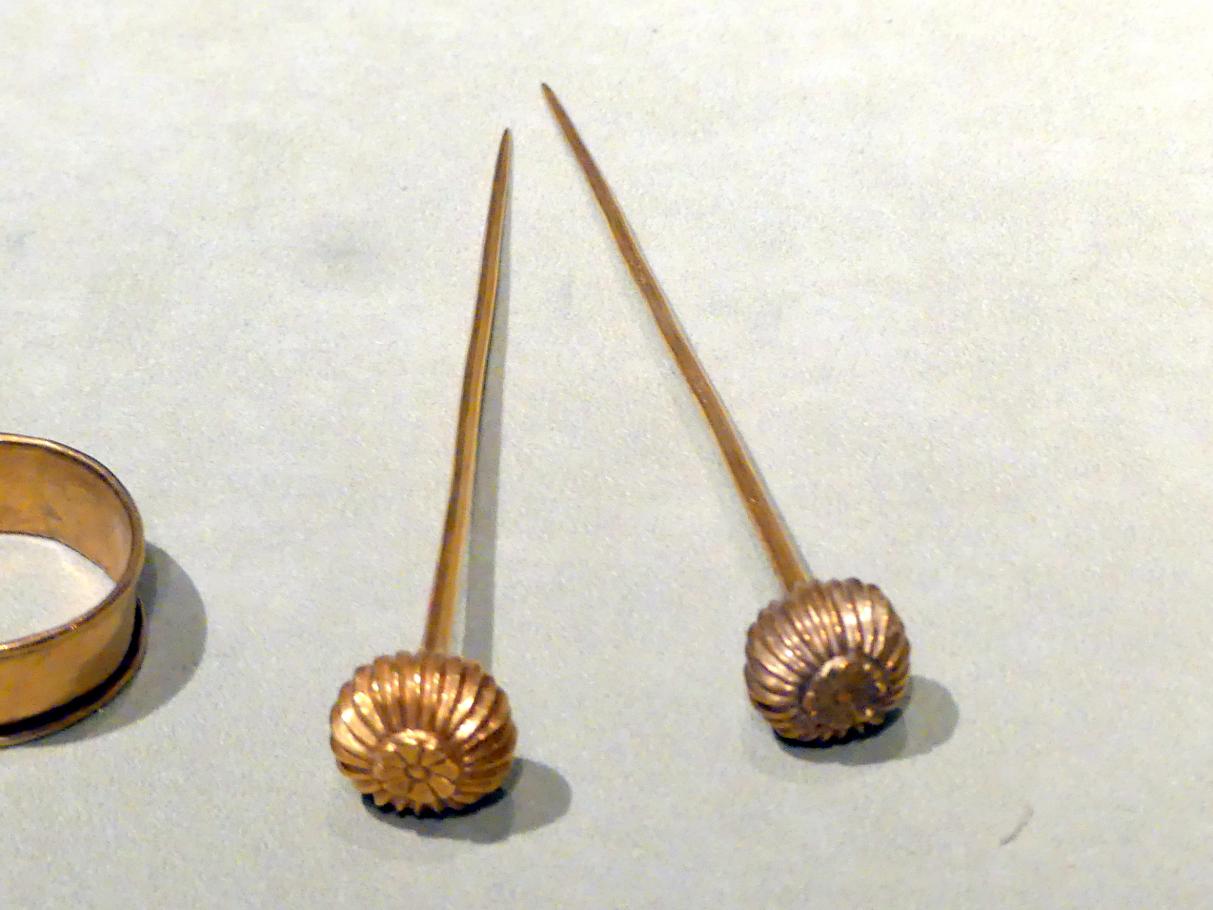 Nadeln mit Kugelkopf, 1500 - 1200 v. Chr.