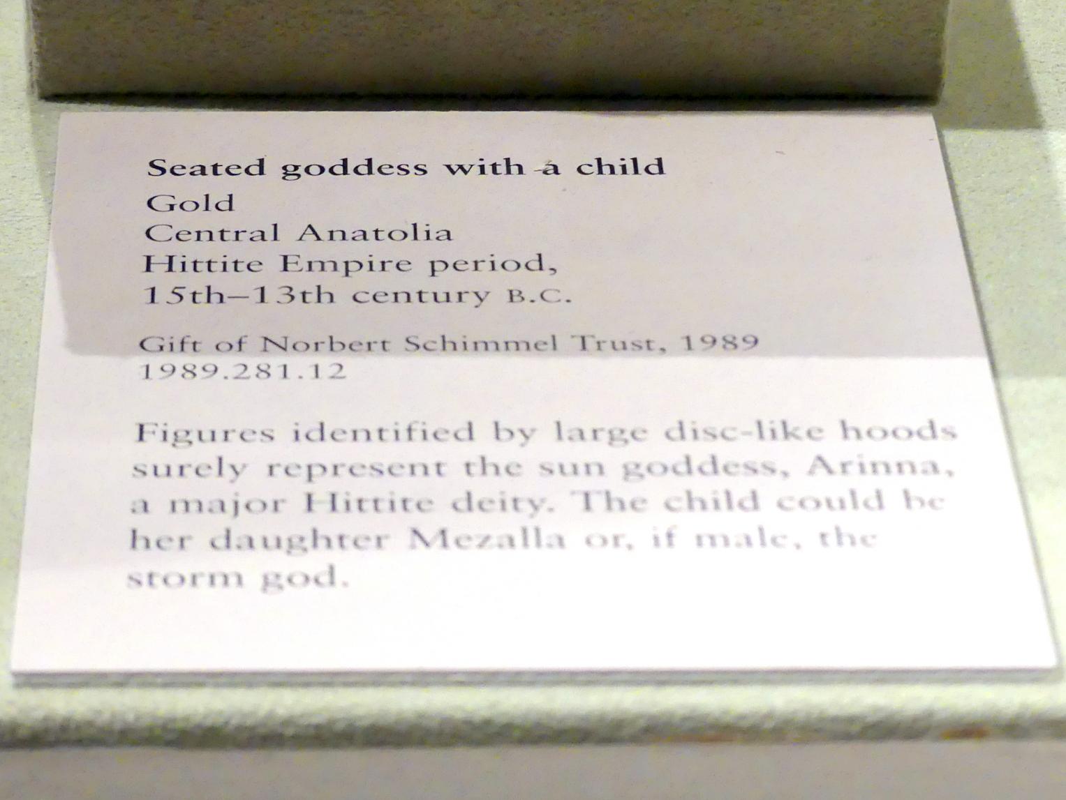 Sitzende Gottheit mit Kind, 1500 - 1200 v. Chr., Bild 3/3