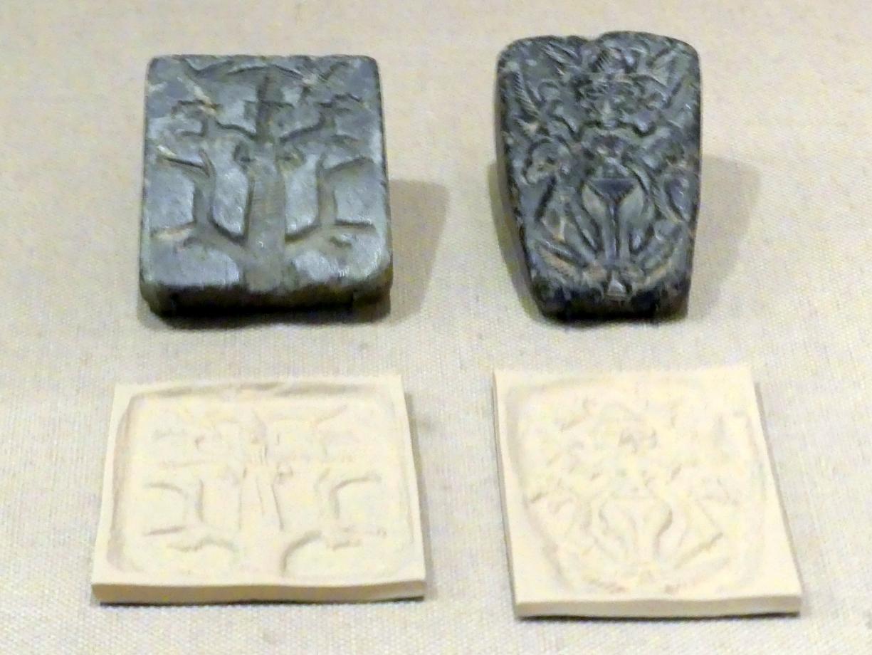 Steinformen für Bleifiguren: Gottheiten, Assyrisches Reich, 1920 - 1600 v. Chr., 1920 - 1740 v. Chr.