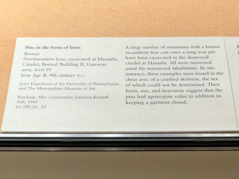 Brosche in Form eines Löwen, 900 - 800 v. Chr., Bild 2/2