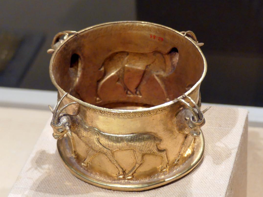 Tasse mit Gazellenfries, Eisenzeit II, 1000 - 700 v. Chr., 900 - 700 v. Chr.