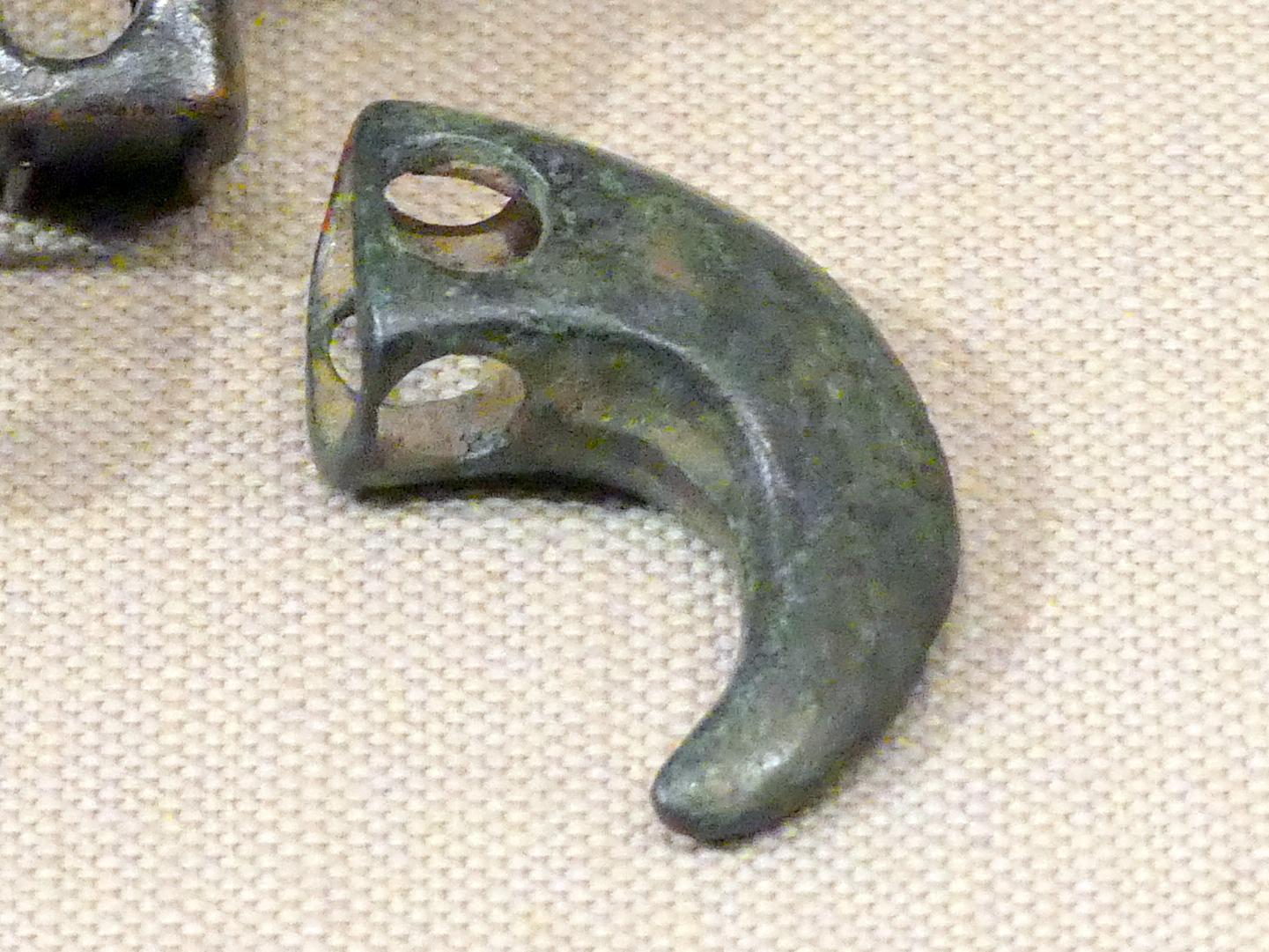 Geschirr oder Zaumzeugbeschlag in Form einer Kralle, Altpersisches Reich, 600 - 300 v. Chr., 600 - 300 v. Chr.