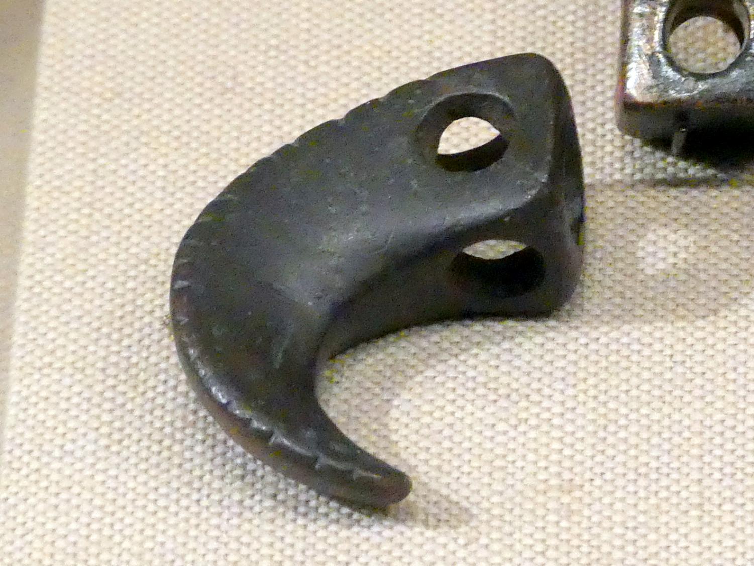 Geschirr oder Zaumzeugbeschlag in Form einer Kralle, Altpersisches Reich, 600 - 300 v. Chr., 600 - 300 v. Chr.