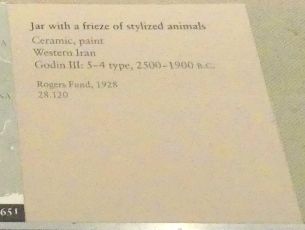Topf mit einem Fries stilisierter Tiere, Frühe Bronzezeit, 3365 - 1200 v. Chr., 2500 - 1900 v. Chr., Bild 2/2