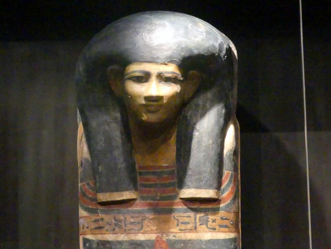 Sarg, Boden mit Darstellung der Göttin Isis, 18. Dynastie, Undatiert, 1500 v. Chr., Bild 2/4