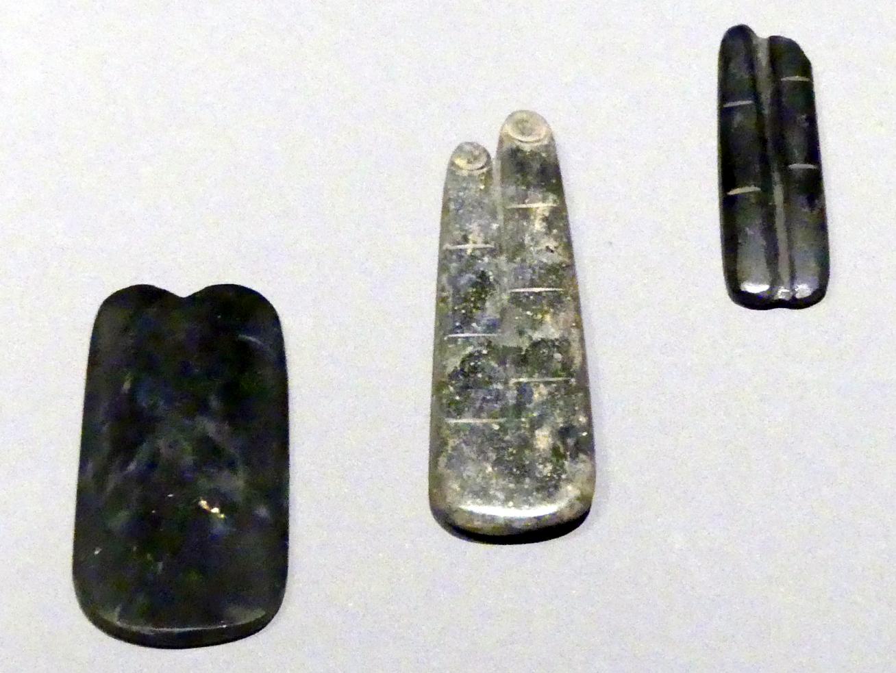 Amulette in Form von Fingern, Beinen, Herzen, Spätzeit, 360 - 342 v. Chr., 600 - 300 v. Chr.