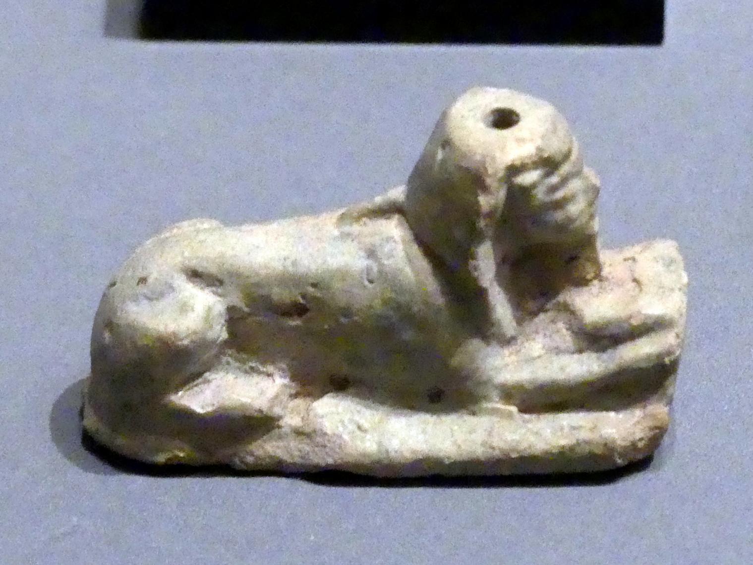Sphinxfigur mit menschlichen Armen, Erscheinungsform des Königs, 18. Dynastie, Undatiert, 1500 - 1450 v. Chr.