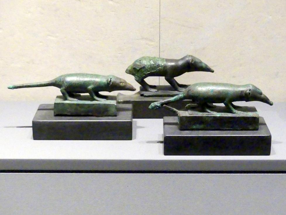 Drei Spitzmäuse als Abbild einer Erscheinungsform des Sonnengottes, Spätzeit, 360 - 342 v. Chr., 700 - 400 v. Chr.