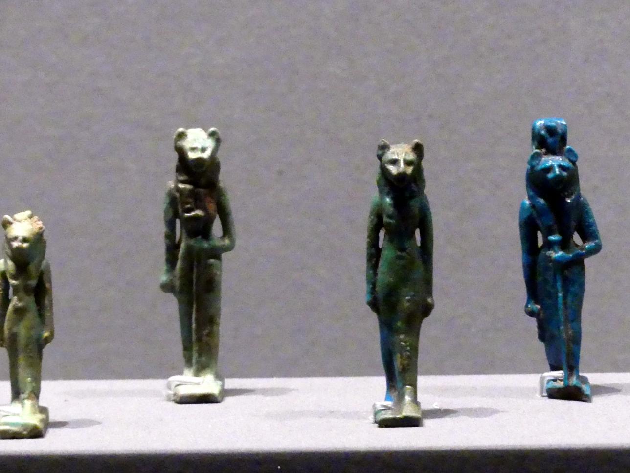 Amulette und Figuren von löwenköpfigen Göttinnen, 900 - 100 v. Chr., Bild 5/7