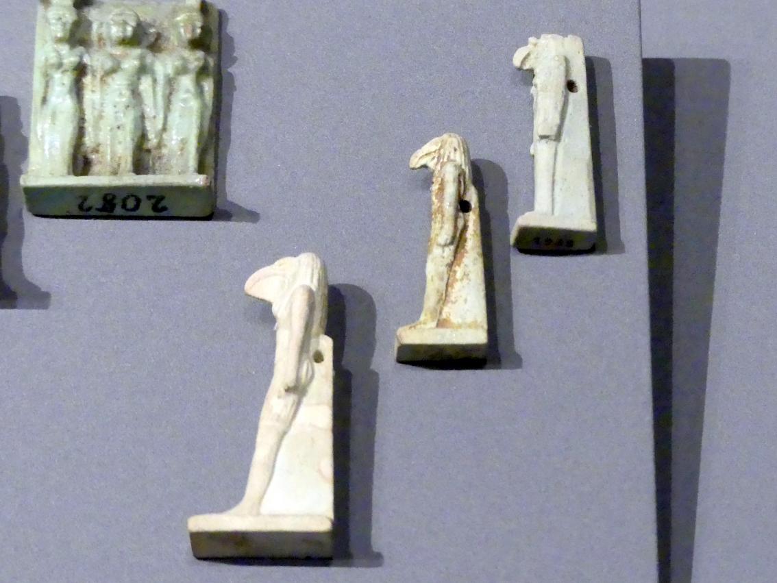 Amulette des ibisköpfigen Gottes Thot, "Herr der Achtheit", Spätzeit, 664 - 332 v. Chr., 700 - 300 v. Chr., Bild 1/2