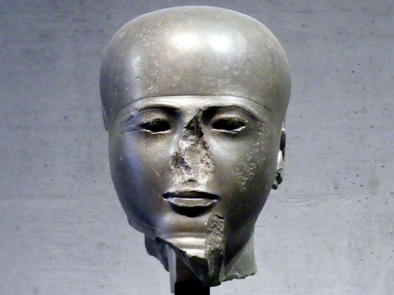 Kopf einer Kolossalfigur des Gottes Ptah, 18. Dynastie, 1210 - 966 v. Chr., 1370 v. Chr., Bild 1/3