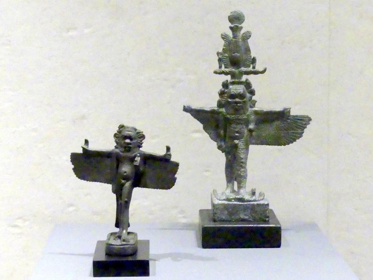 Zwei Figuren des pantheistischen Bes, Ptolemäische Zeit, 400 v. Chr. - 1 n. Chr., 300 - 1 v. Chr., Bild 1/4