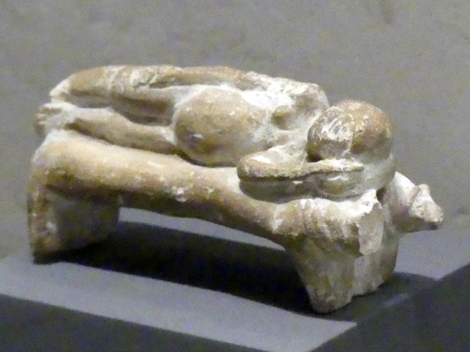 Figur einer Schwangeren, auf Bett liegend, Neues Reich, 953 - 887 v. Chr., 1200 - 1100 v. Chr., Bild 2/3