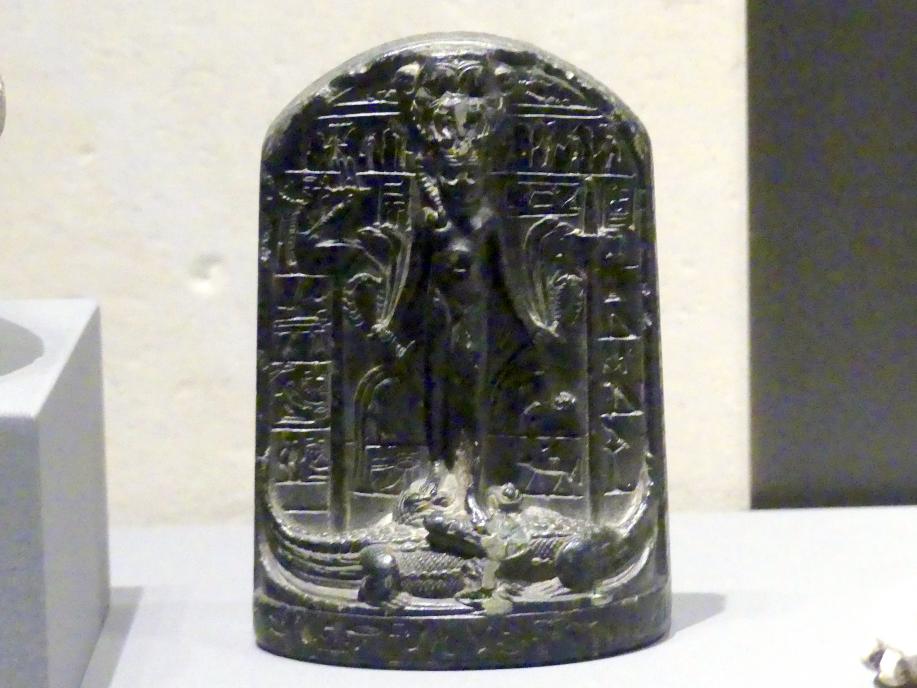 Horusstele mit Schutzformel gegen Schlangen- und Skorpionbisse, Ptolemäische Zeit, 400 v. Chr. - 1 n. Chr., 200 - 1 v. Chr.