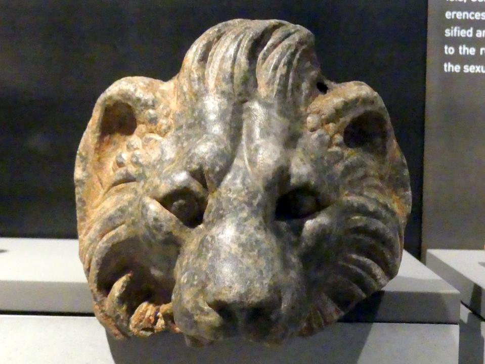 Wasserspeier in Gestalt eines Löwenkopfes, Römische Kaiserzeit, 27 v. Chr. - 54 n. Chr., 100 - 300, Bild 1/2