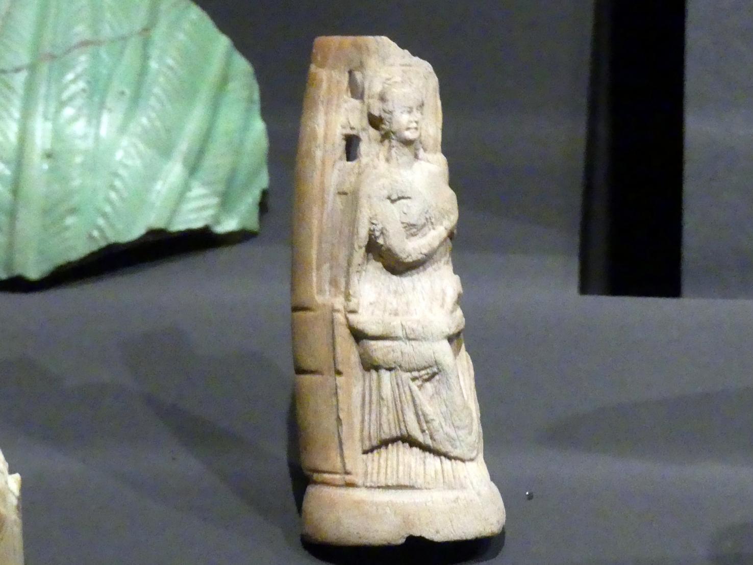 Relief-Applik: Isis, das Horuskind stillend (Isis lactans), Römische Kaiserzeit, 27 v. Chr. - 54 n. Chr., 200 - 300