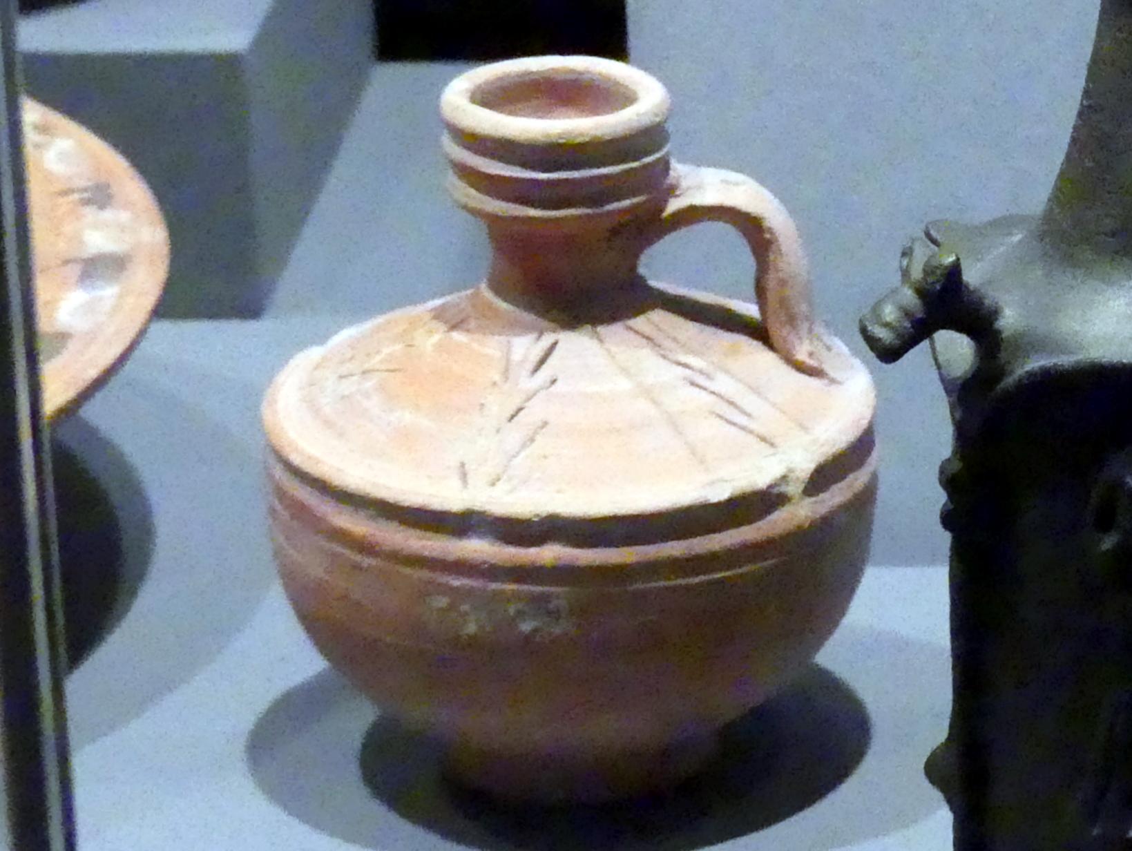 Henkelkanne, 200 v. Chr. - 400 n. Chr., Bild 1/3