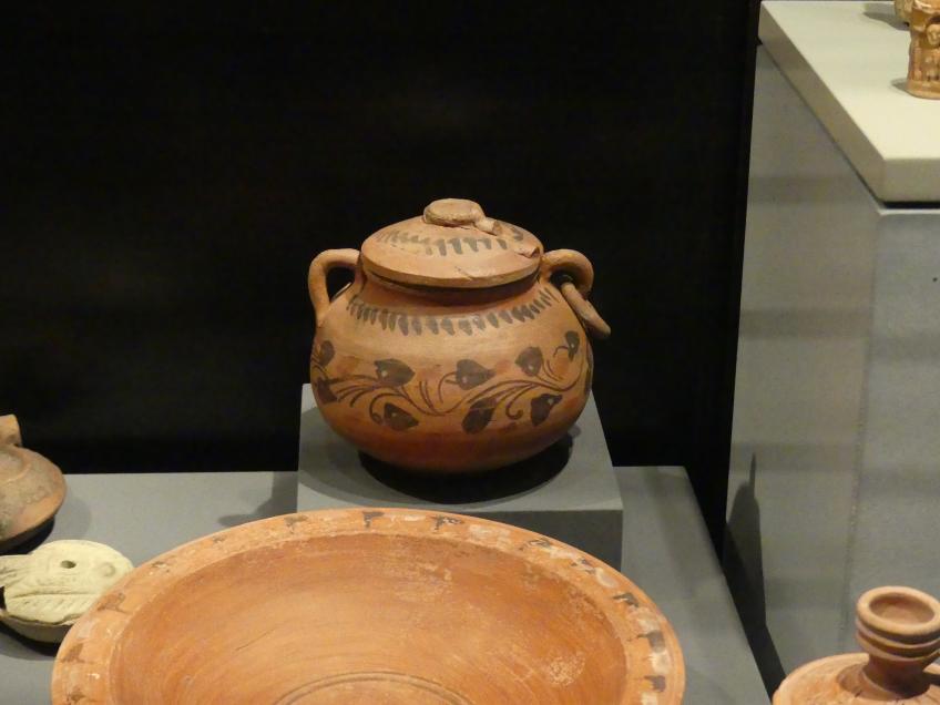Bauchiges Henkelgefäß mit Blätterdekor, 200 v. Chr. - 400 n. Chr.
